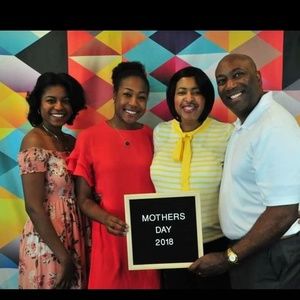 Meet your Posher, Candice